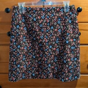 LOFT Black Floral Velvet Skirt Size 0 Gold Zip Lined Fall Mini